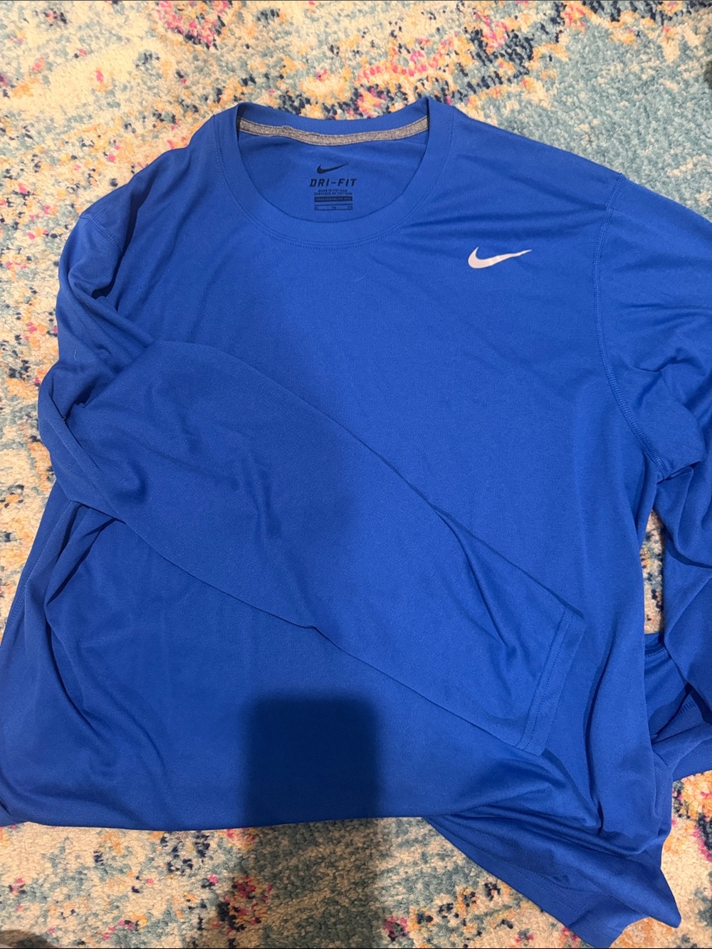 Long sleeve blue men’s Nike top